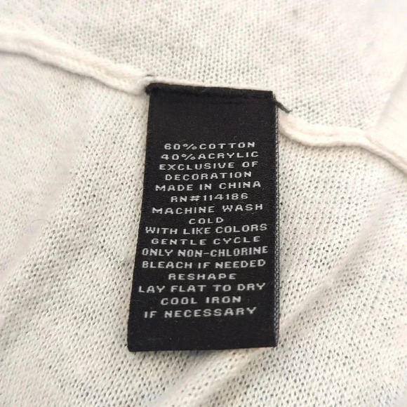 Asymmetrical Sweater - Picture 8 of 10